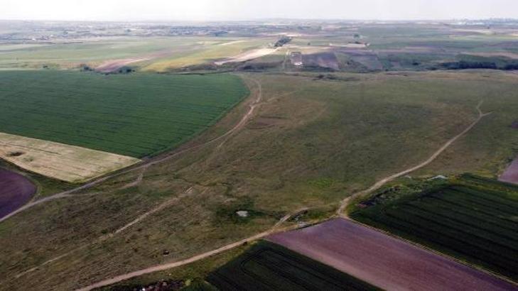 TJK'nın meralarını satın alıp, tesis kurmasına karşı çıktılar