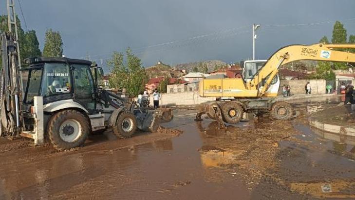 Doğubayazıt’ta sel sularına kapılan çocuk hayatını kaybetti