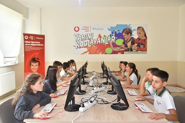 Bursa’da geri dönüştürülen elektronik atıklar ile kodlama sınıfı açıldı