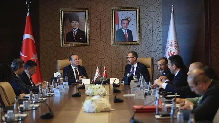 Türkiye ile KKTC arasında gençlik ve spor alanında işbirliği protokolü imzalandı