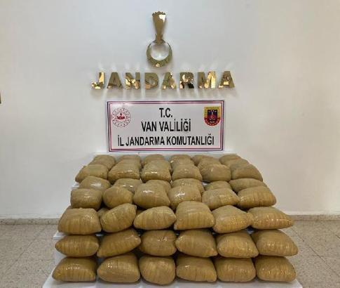 Van'da, arazide 357 kilo esrar ele geçirildi