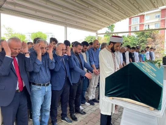Kumburgaz'daki kazada ölen 2 öğrenci son yolculuğuna uğurlandı