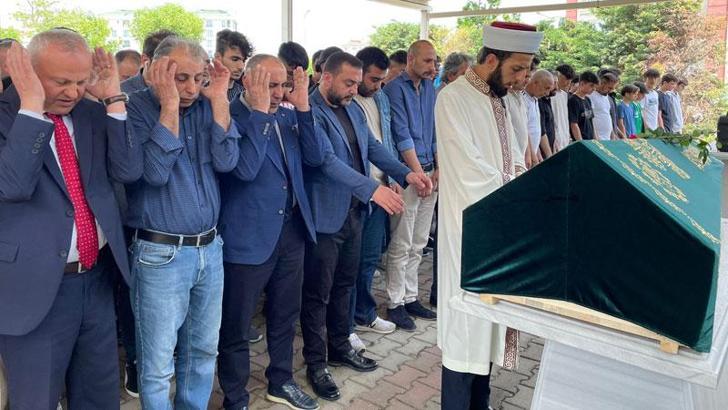 Kumburgaz'daki kazada ölen 2 öğrenci son yolculuğuna uğurlandı