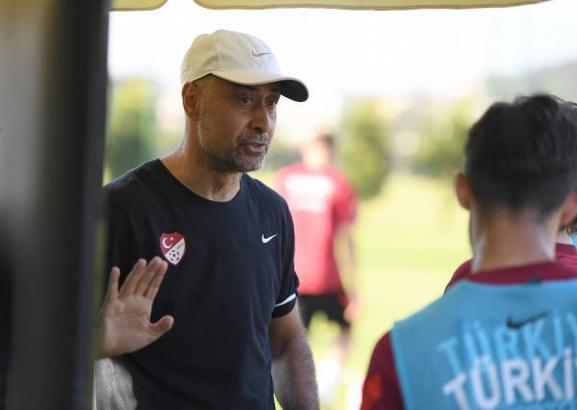 Tolunay Kafkas: Oyuncu yetiştirmek bizim görevimiz olmalı