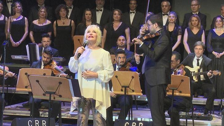 Emel Sayın'ın duygusal anları