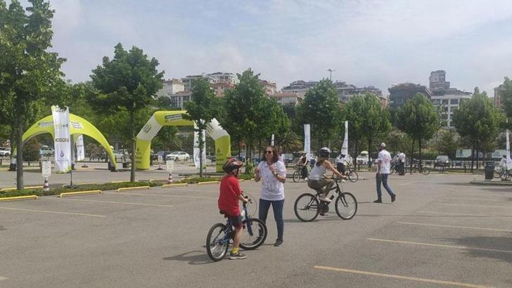Dünya bisiklet gününde ilk kez pedal çevirdiler