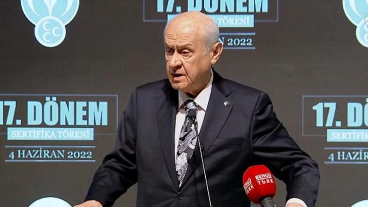 Bahçeli: Türkiye'nin en ciddi sorunlarından birisi muhalefetin şahsiyet yoksunluğudur