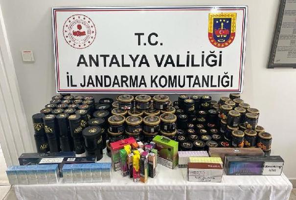 Markette kaçak tütün, sigara ele geçirildi