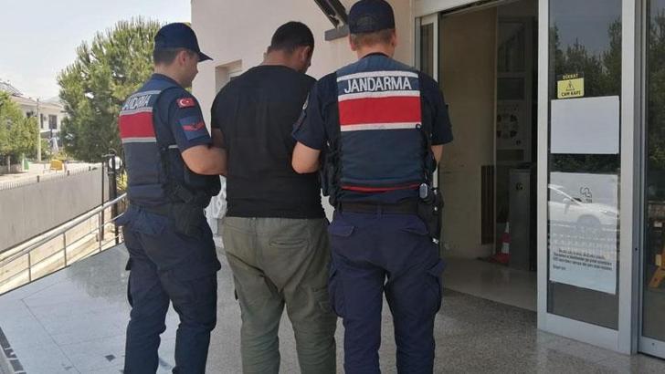 15 yıl hapisle aranıyordu, saklandığı evde yakalandı