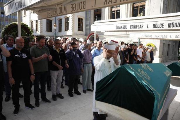 Karikatürist Latif Demirci son yolculuğuna uğurlandı