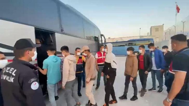 34 bin kaçak göçmen ülkesine geri gönderildi
