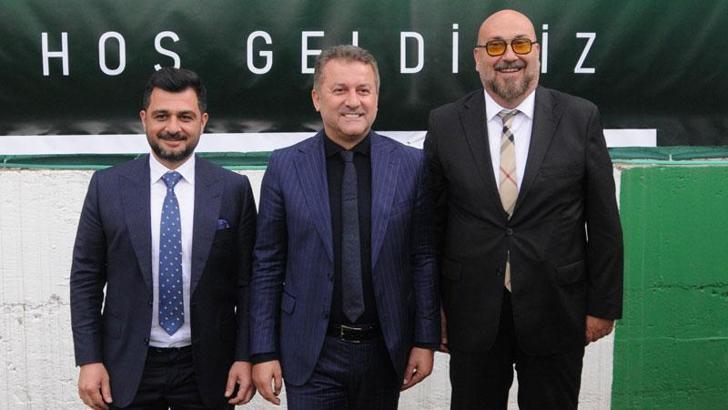 Giresunspor’da Hakan Karaahmet yeniden başkan seçildi
