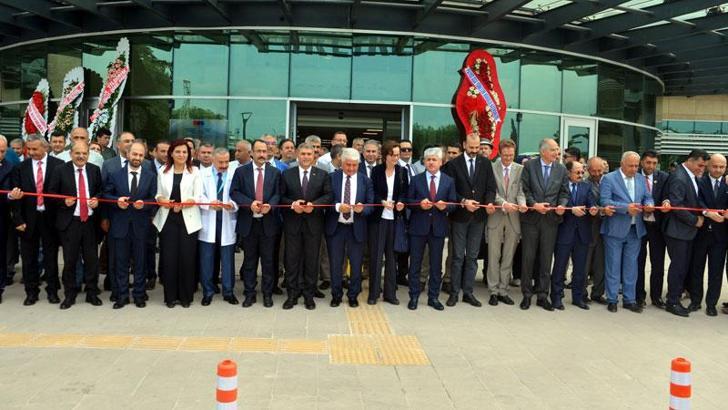Yeni Dörtyol Devlet Hastanesi törenle açıldı