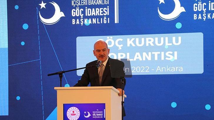 Bakan Soylu: Taksicilere seyahat belgesi kontrolü, TIR parklarına kamera zorunluluğu getiriyoruz