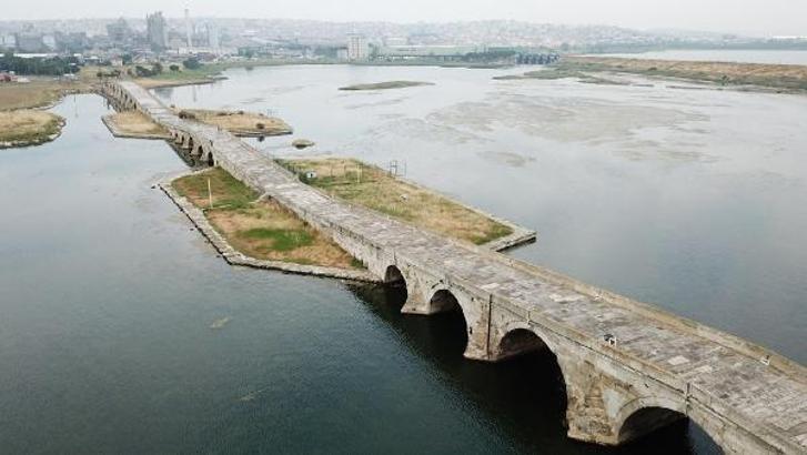 Büyükçekmece'de çökme tehlikesi bulunan tarihi köprü için restorasyon hazırlığı