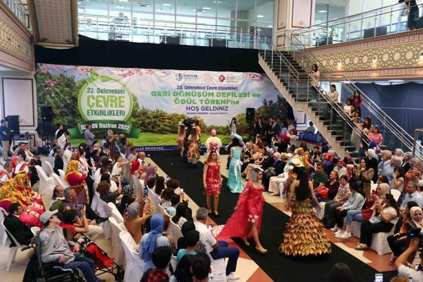 Bağcılar'da geri dönüşüm defilesi yapıldı