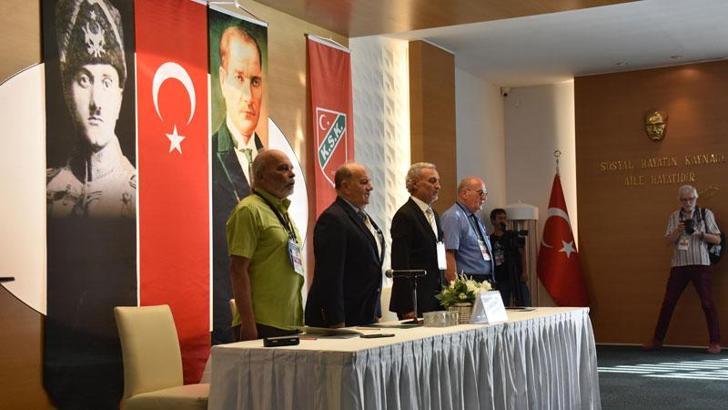 Karşıyaka'da yönetim ibra edildi