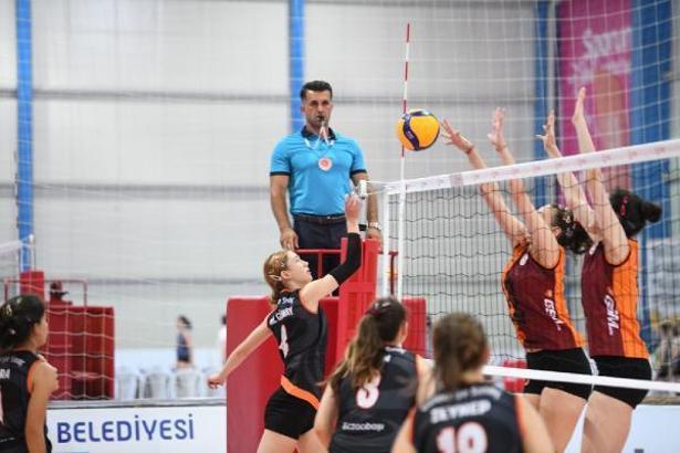 Festival Voleybol’da son kategori maçları başladı