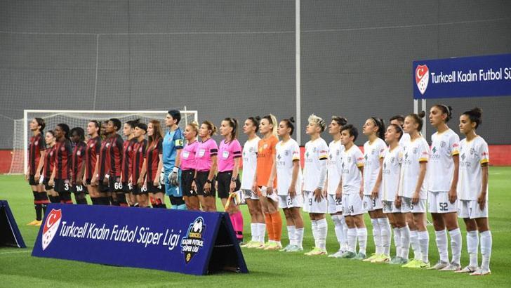 Turkcell Kadın Futbol Süper Ligi'nde şampiyon ALG Spor