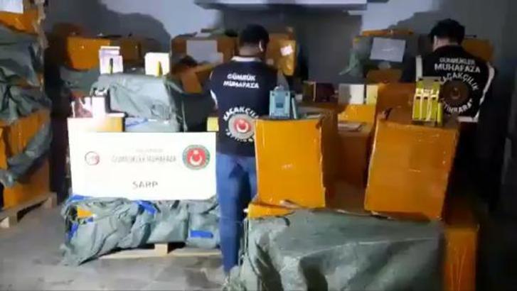 Sınır kapısındaki TIR'da 62 bin kaçak elektronik sigara ele geçirildi