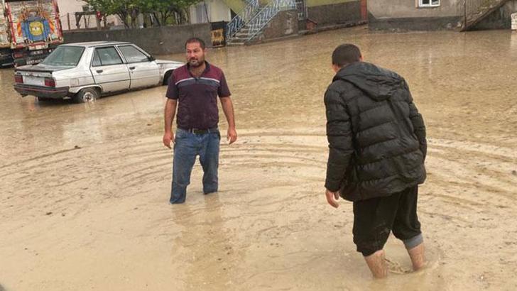 Aksaray’da dereler taştı, 15 evi su bastı