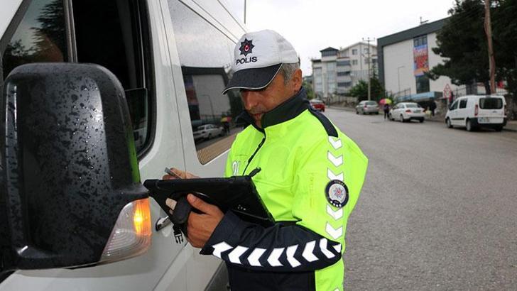 Polis ve jandarmadan 'Güvenli Eğitim' uygulaması