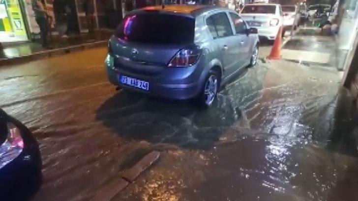 Elazığ'da sağanak günlük yaşamı olumsuz etkiledi