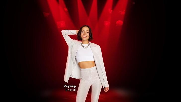 Zeynep Bastık Vodafone Red’in yeni reklam yüzü oldu