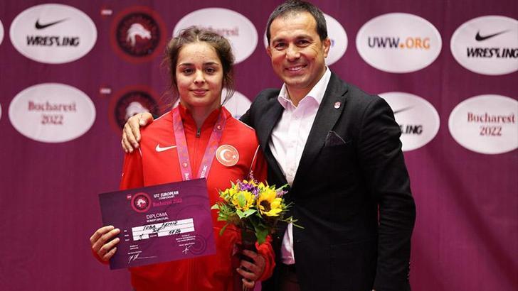 Milli güreşçi Tuba Demir, U17 Avrupa şampiyonu oldu