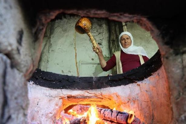 Karnavas dut pekmezi için kazanlar kaynamaya başladı