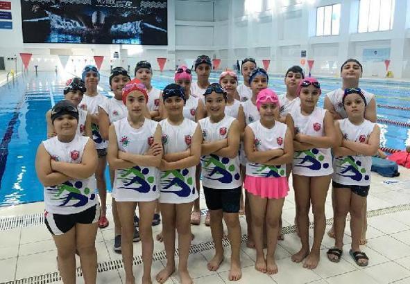 Kepez'de yüzmeye yoğun ilgi