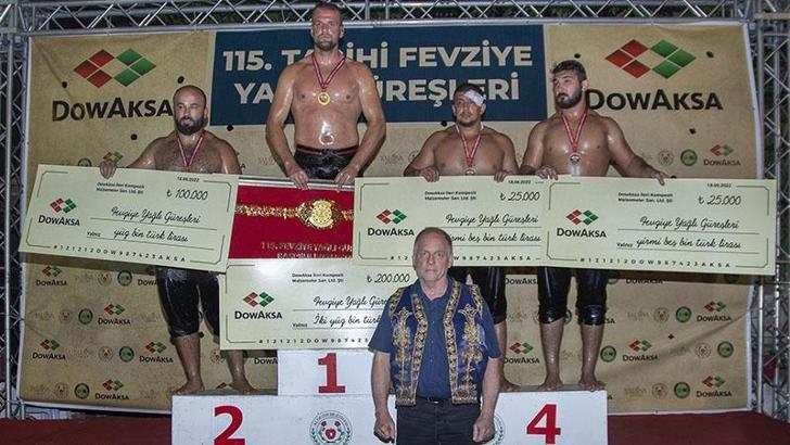 Tarihi Fevziye Güreşleri’nde başpehlivan Hüseyin Gümüşalan oldu