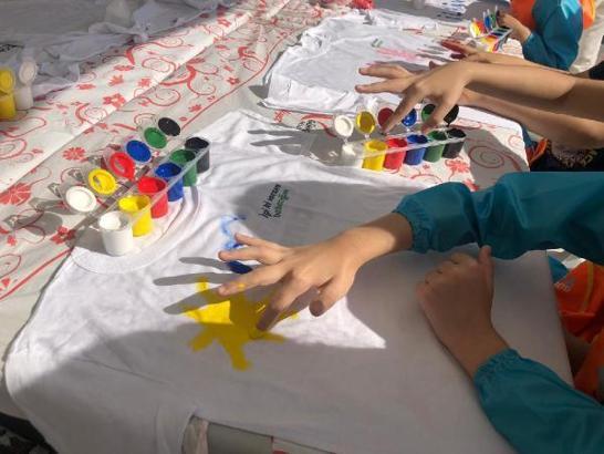 Güngören’de boyama etkinliği eşliğinde Babalar Günü kutlandı