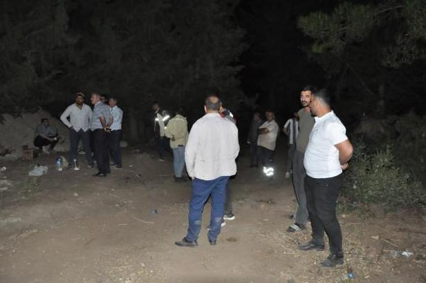 Su kanalı çalışmasında göçük: 2 ölü, 1 yaralı (2)