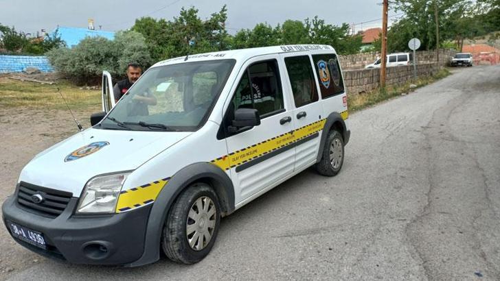 Tartıştığı eşini bıçakladı