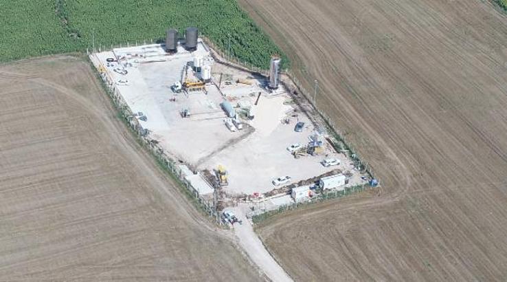 Adana’da kuyulardan petrol çıkarılıyor