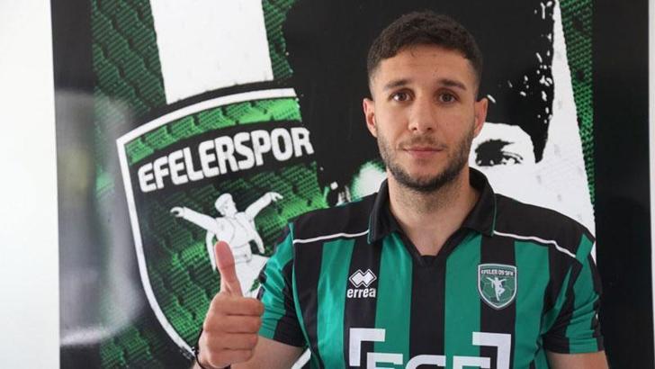 Efeler 09'da iki imza birden