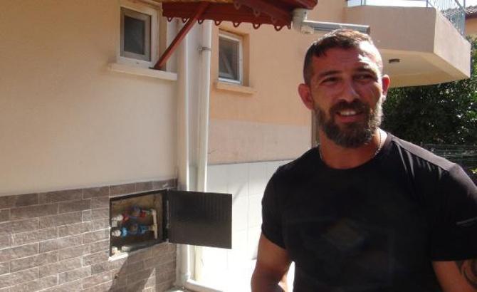 Ev sahibi su sayacını söktürdü