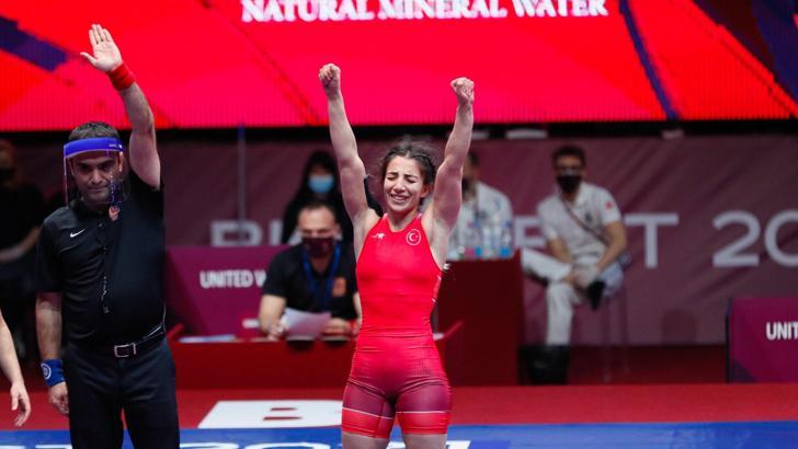 Evin Demirhan Yavuz, Akdeniz Oyunları'nda altın madalya kazandı