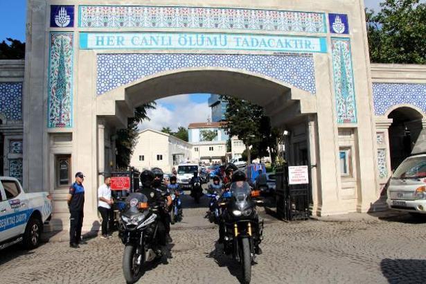 Cüneyt Arkın'ın naaşı AKM'ye getirildi