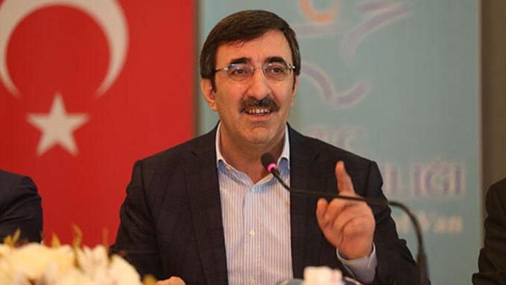 AK Parti'li Yılmaz: Navigasyonların paralı yollara yönlendirdiği iddiası incelenmeli