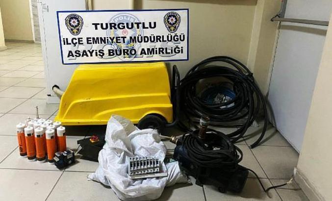 Suçüstü yakalanan 13 hırsızlık şüphelisinden 6'sı tutuklandı