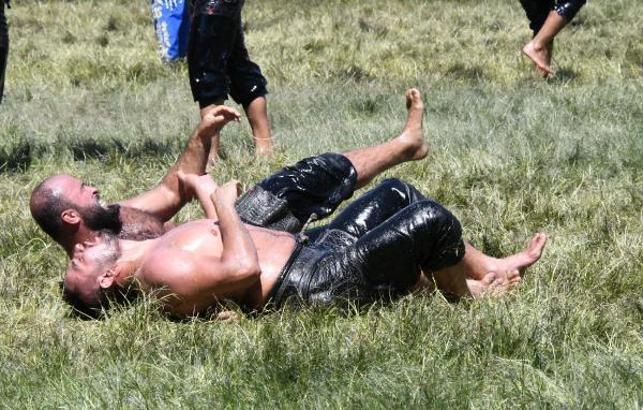 Kırkpınar'da sürpriz; Ali Gürbüz elendi