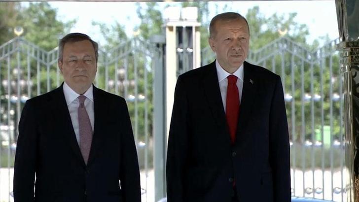 Cumhurbaşkanı Erdoğan, İtalya Başbakanı Draghi'yi resmi törenle karşıladı