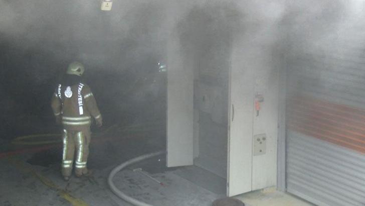 Maltepe'de oto tamirhanesinde yangın