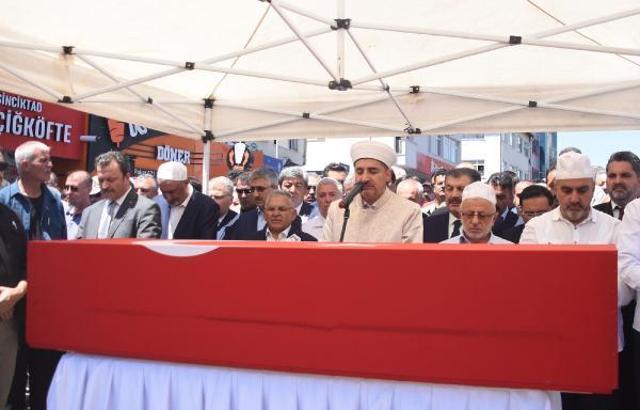 Görev yaptığı hastanede öldürülen doktor son yolculuğuna uğurlandı