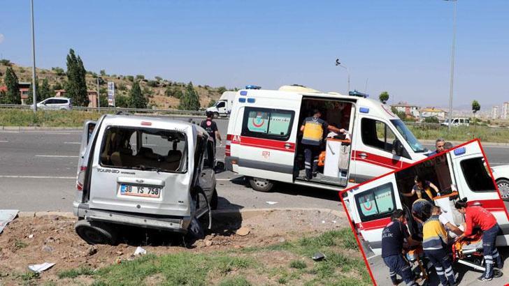 Diyaliz hastalarını taşıyan minibüs ile hafif ticari araç araç çarpıştı: 8 yaralı