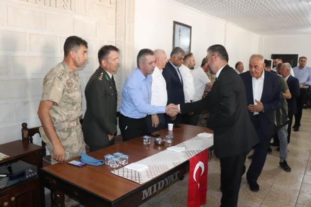 Midyat’ta 3 farklı din ve 5 farklı kökenden vatandaşlarla bayramlaşma töreni