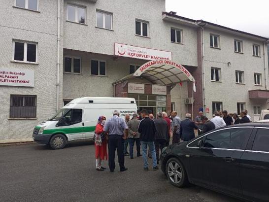 Kestikleri ağacın altında kalan baba- oğul öldü