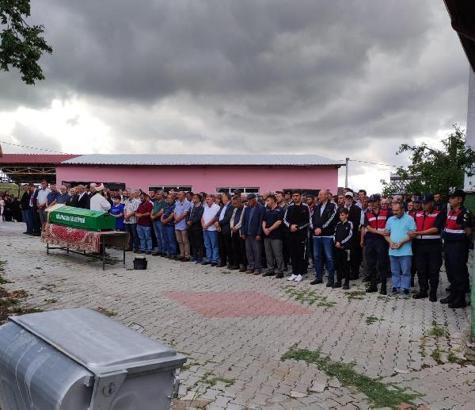 Selde hayatını kaybeden Asiye Bikmen, toprağa verildi